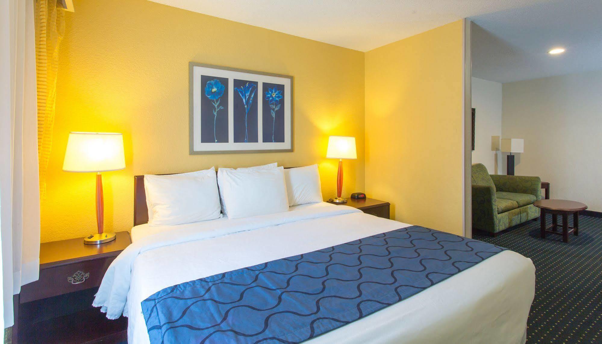 Studios And Suites 4 Less - Gum Road Chesapeake Bagian luar foto